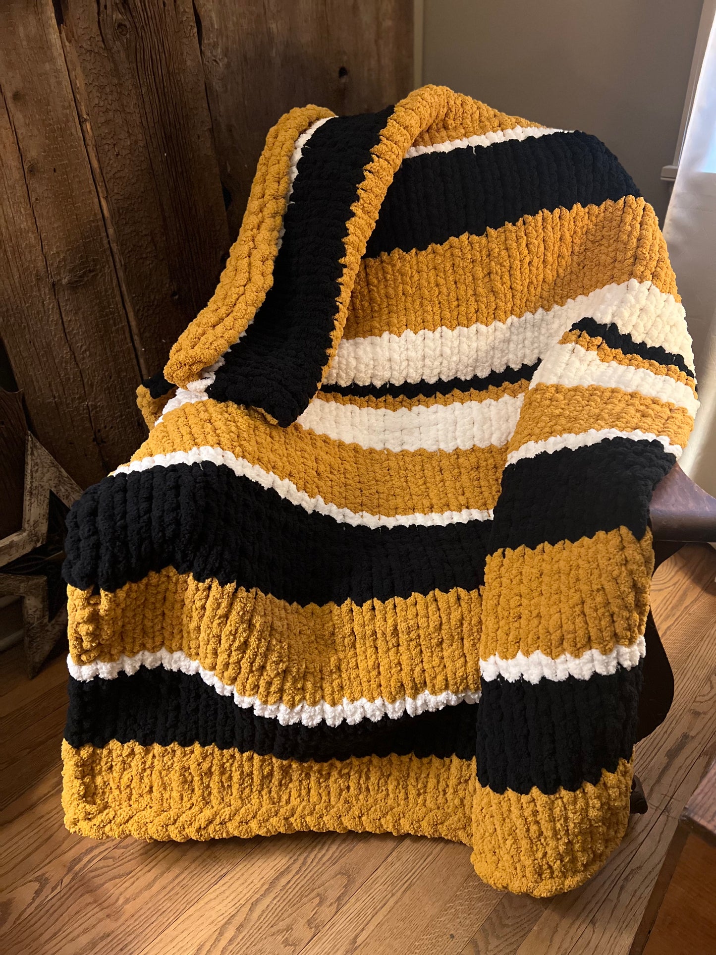CUSTOM Game Day Throw